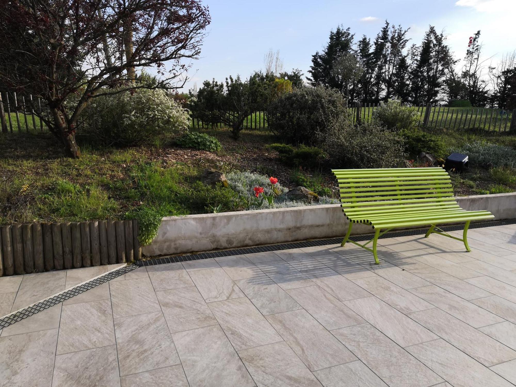 Chambre Avec Entree Independante Dans Un Ecrin De Verdure Dommartin  Extérieur photo